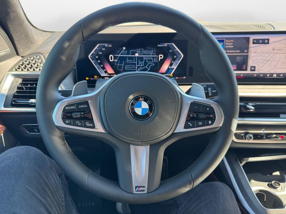 2027 BMW X7 xDrive40i