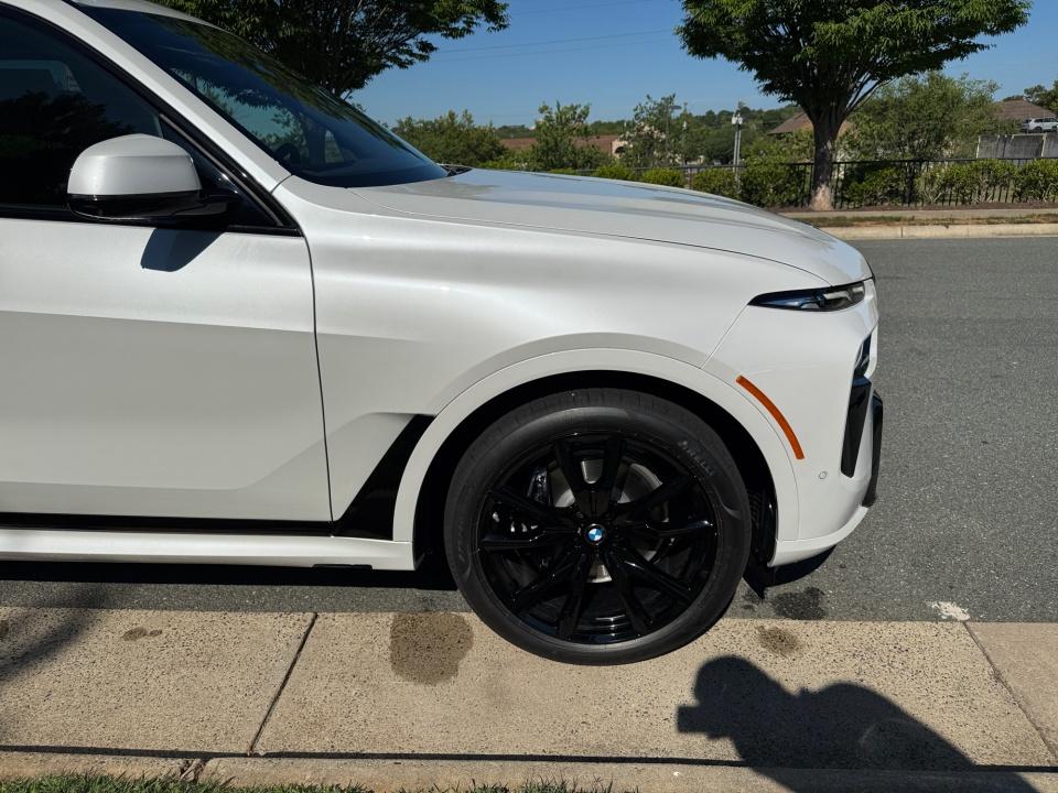 2027 BMW X7 xDrive40i