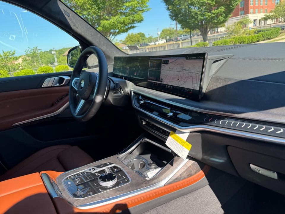 2027 BMW X7 xDrive40i