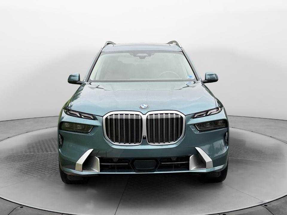 2027 BMW X7 xDrive40i