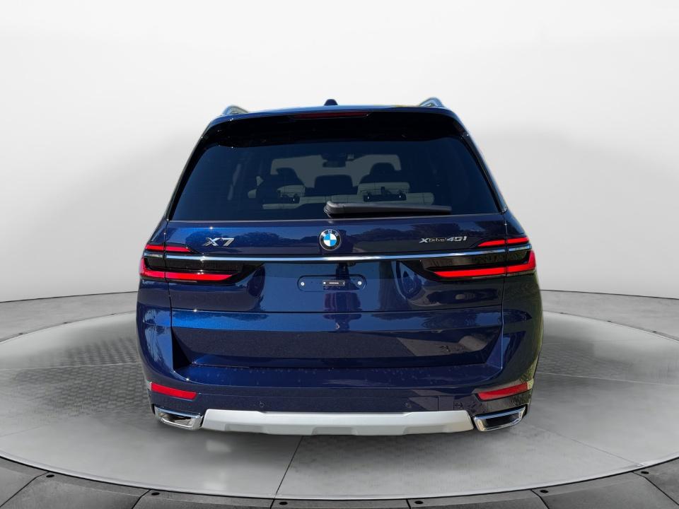 2027 BMW X7 xDrive40i