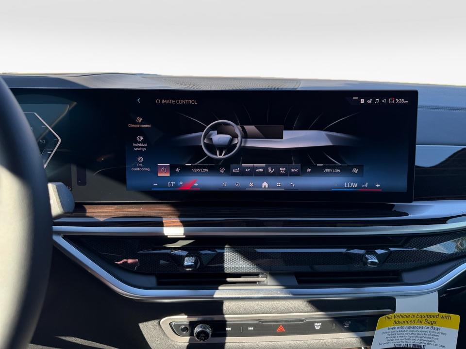 2027 BMW X7 xDrive40i