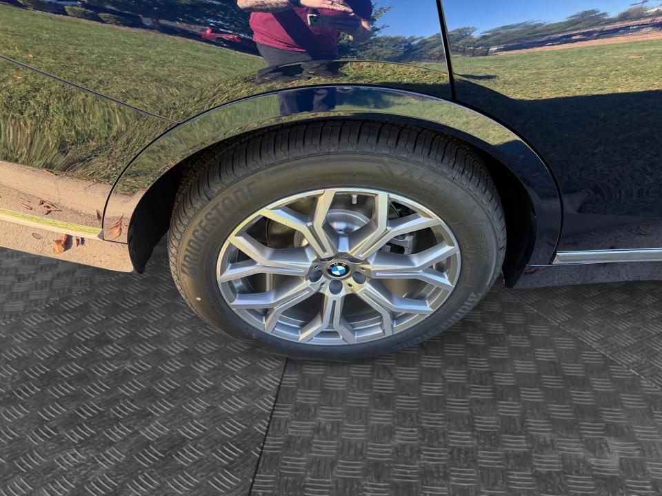 2027 BMW X7 xDrive40i