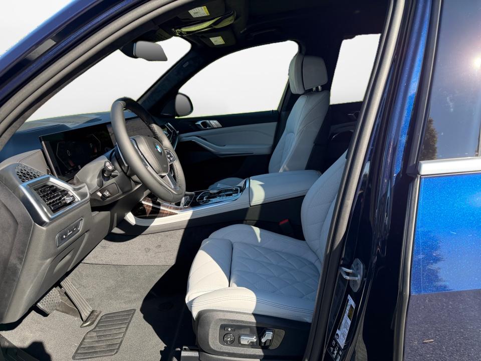 2027 BMW X7 xDrive40i