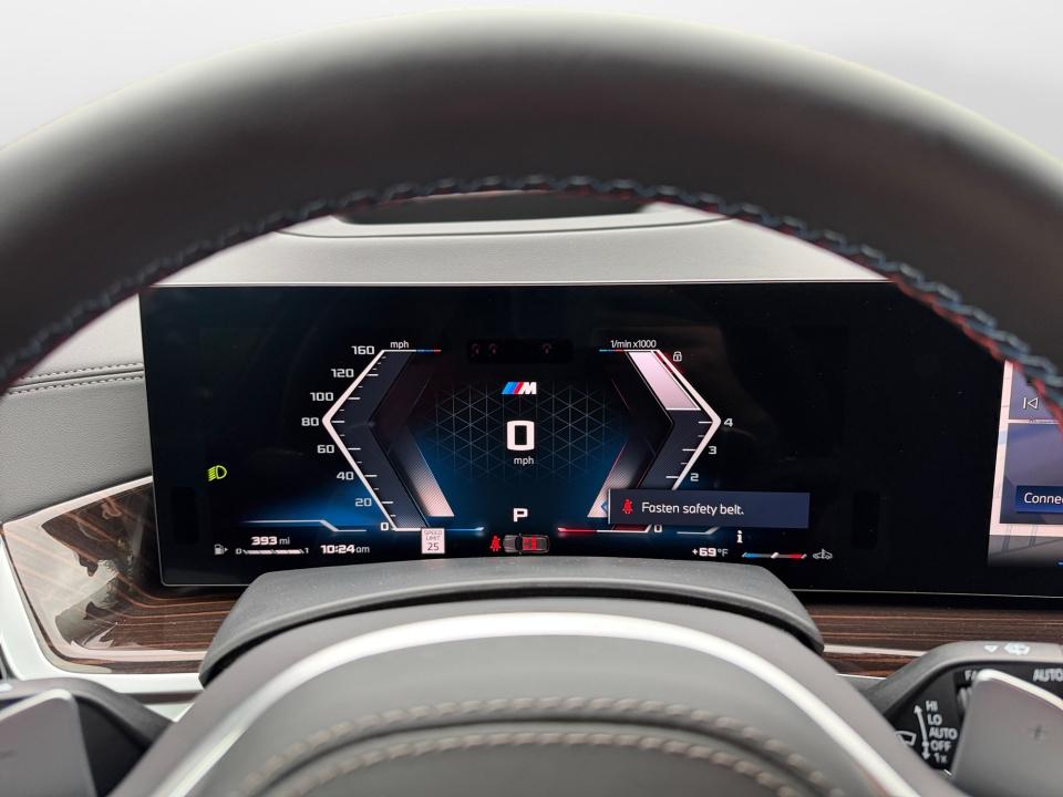2027 BMW X7 M60i