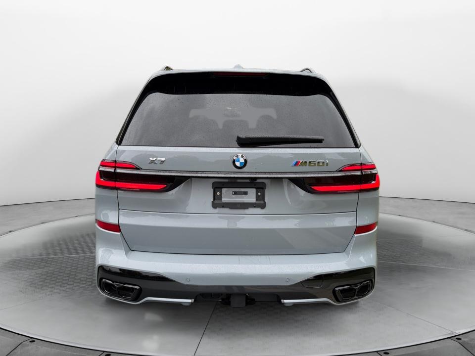 2027 BMW X7 M60i