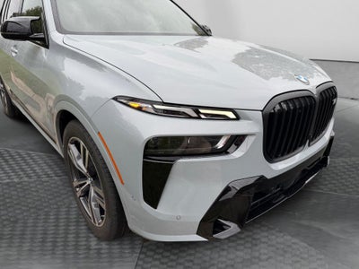 2027 BMW X7 M60i