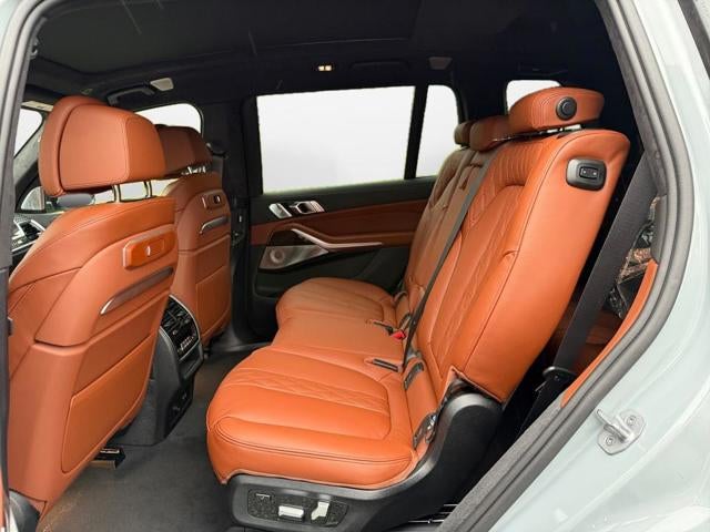 2027 BMW X7 M60i