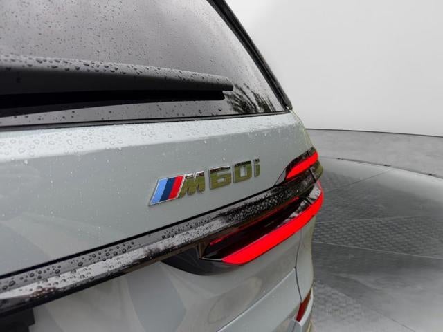 2027 BMW X7 M60i