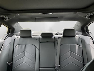 2027 BMW 550e 550e xDrive