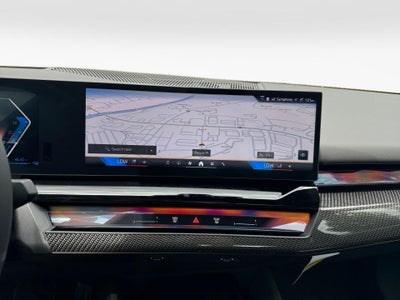 2027 BMW 550e 550e xDrive