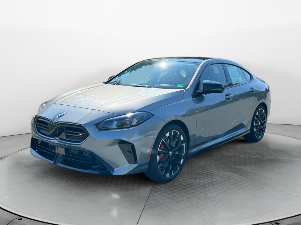 2026 BMW 235i M235 xDrive
