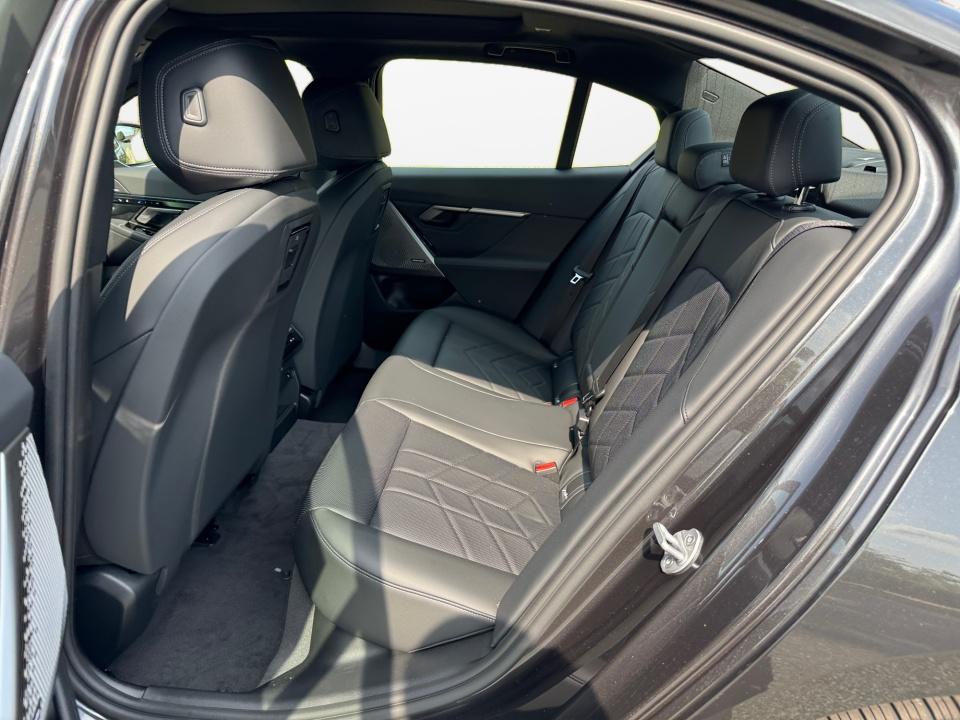 2027 BMW 5 Series 530i xDrive
