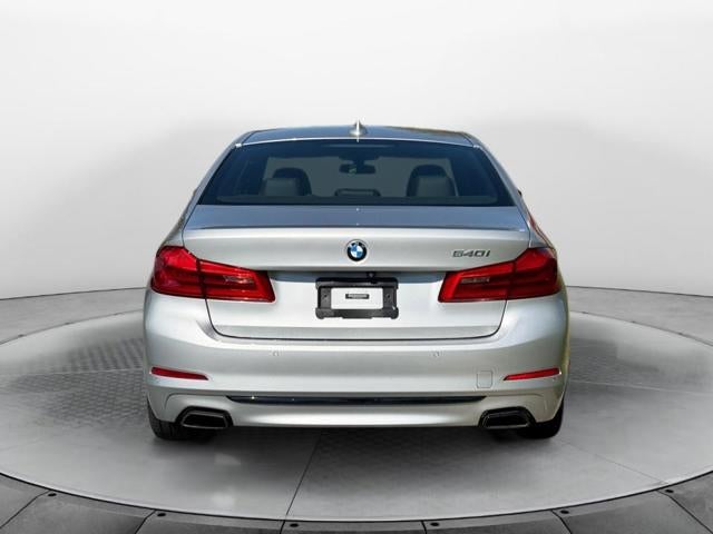 2017 BMW 540i 540i