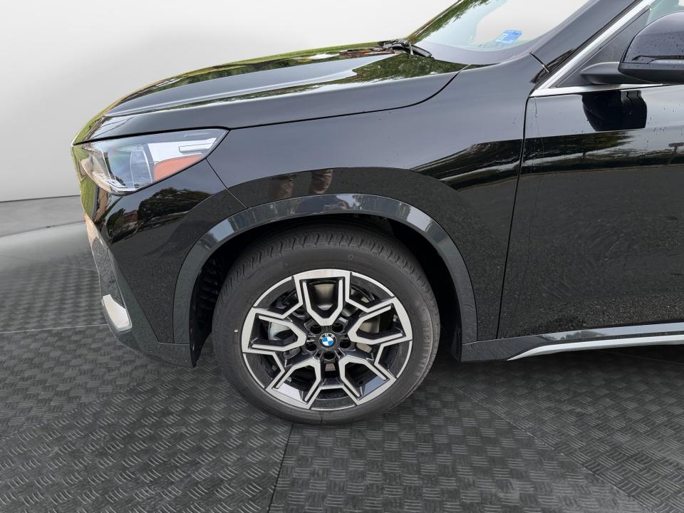 2027 BMW X1 xDrive28i