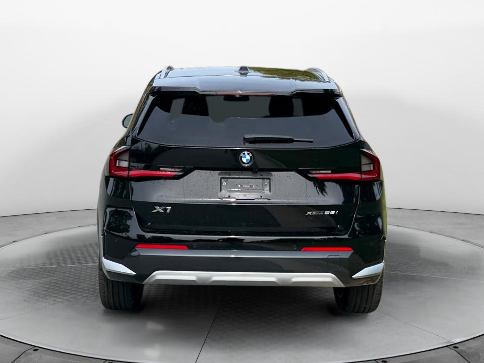 2027 BMW X1 xDrive28i