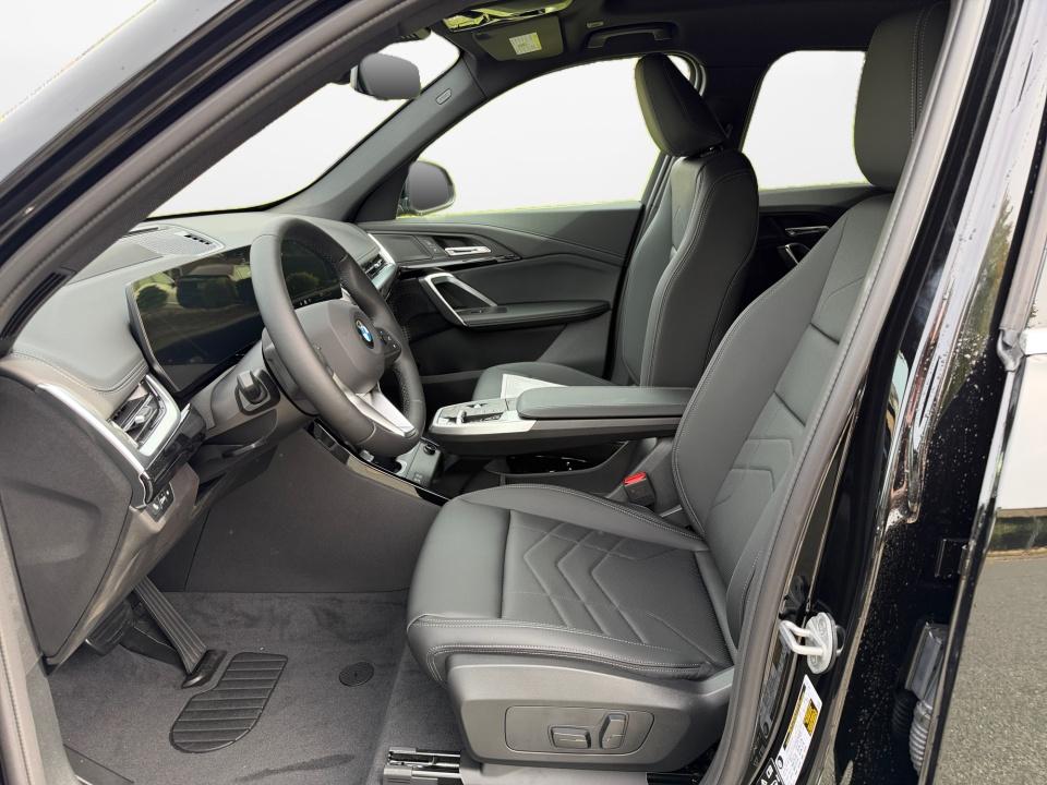 2027 BMW X1 xDrive28i