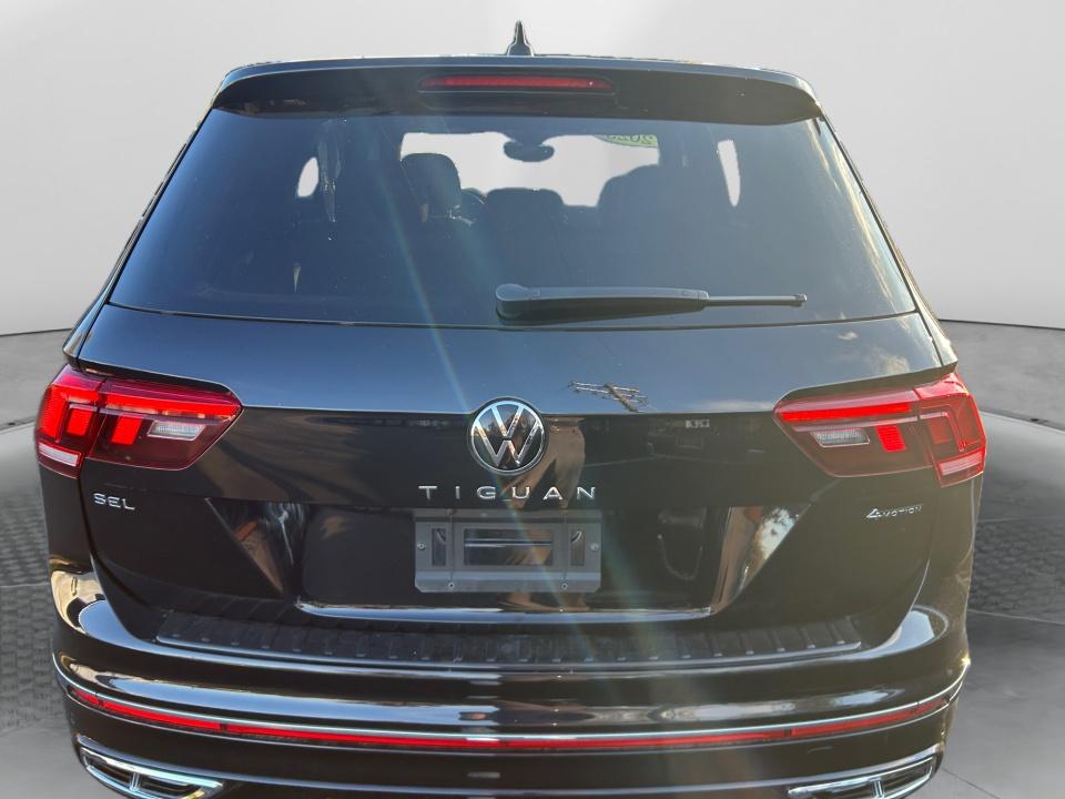 2023 Volkswagen Tiguan SEL R-Line