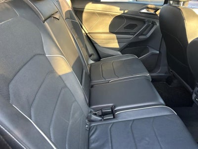 2023 Volkswagen Tiguan SEL R-Line