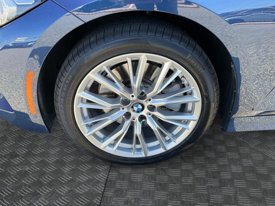 2024 BMW 330i xDrive 330i xDrive