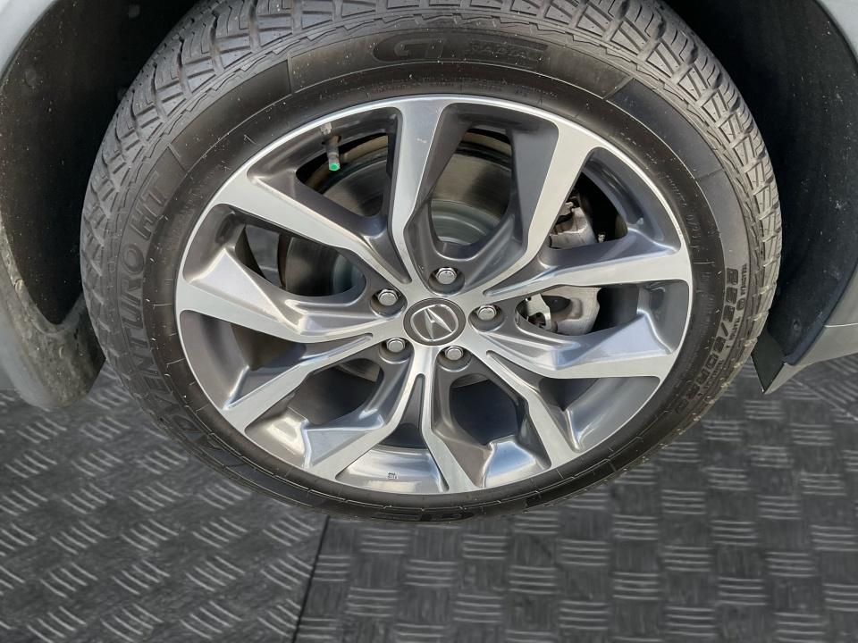 2022 Acura MDX w/Technology Package
