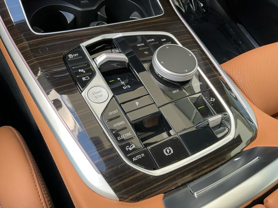 2025 BMW X5 xDrive50e