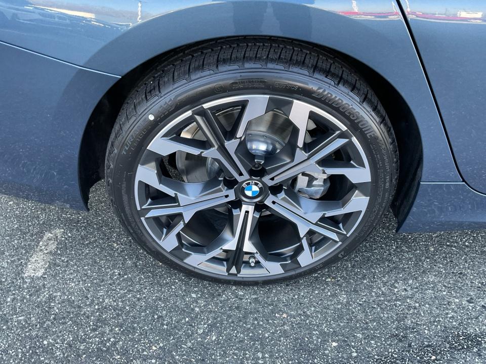 2026 BMW 330i 330i