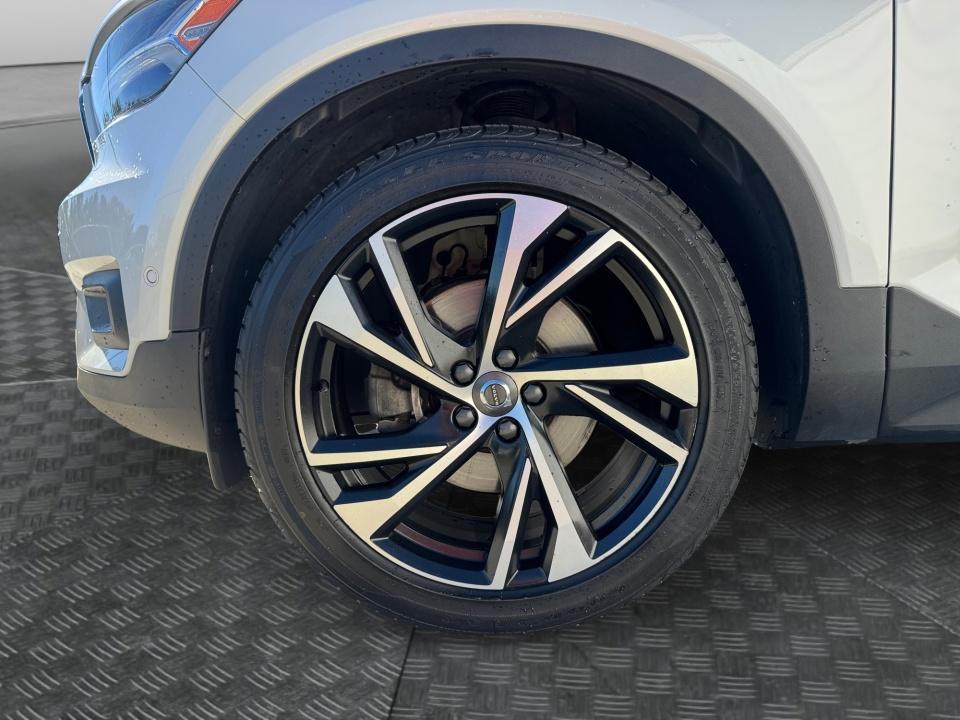 2019 Volvo XC40 R-Design