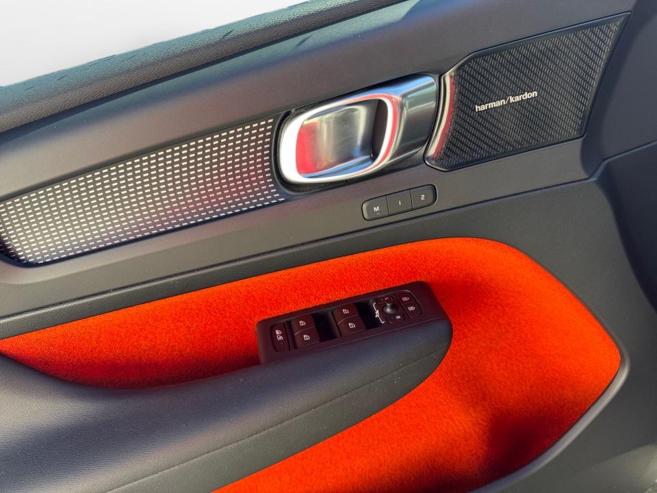 2019 Volvo XC40 R-Design